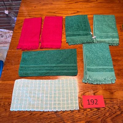 Christmas colors Hand towels