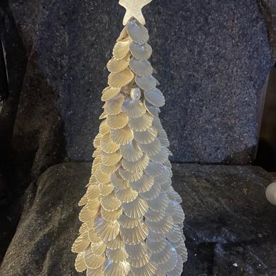 Christmas Tree Shell decorative piece