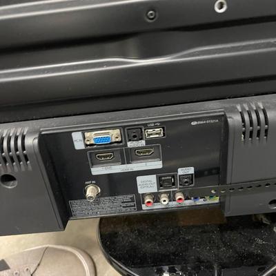 32" Samsung Flat Screen TV