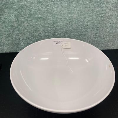 15" White Plastic Serving Bowl