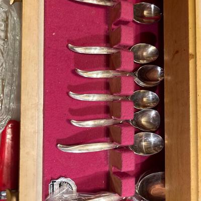 Silverware set & multiple crystal items