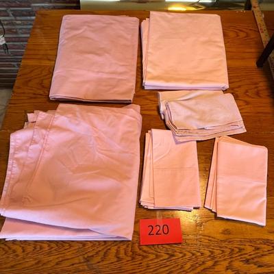 Peach Full/Double sheet set w/ pillow cases