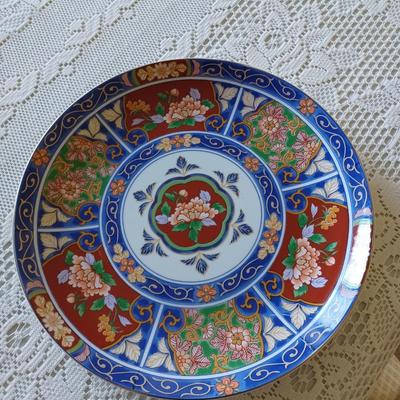 2 decor plates JAPANESE IMARI PLATE & Arita Yaki Japanese Porcelain Plate Binyaku