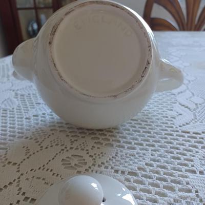 Sadler England white teapot