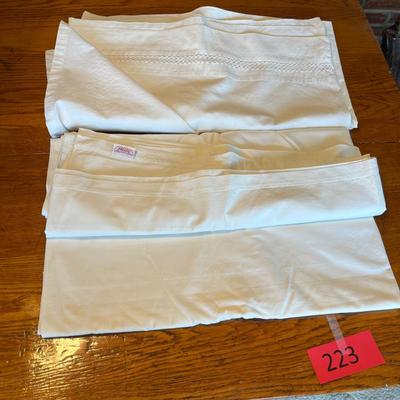 White vintage Double bed sheets