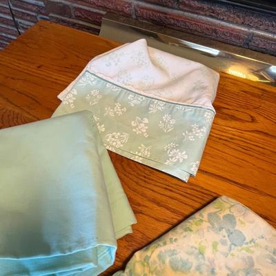 Vintage sheet set