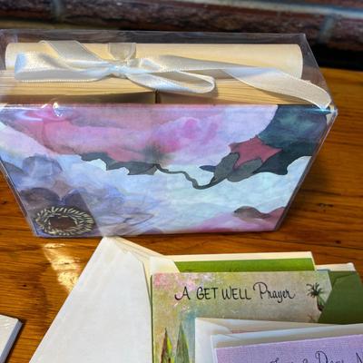 Mixed lot of misc cards