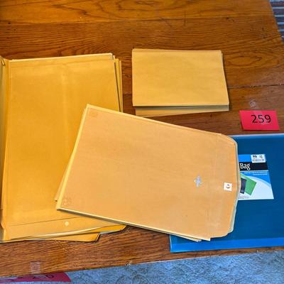 Lot of manilla envelopes