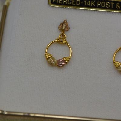 14k Black Hills Gold Earrings in Box 1.4g