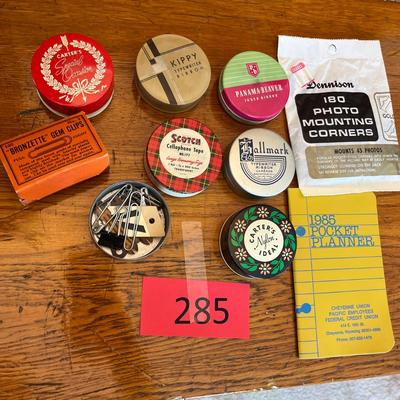 Lot of Vintage typewriter ribbon tins