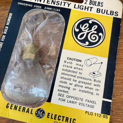 Zeneth Radio Tubes & Light bulbs