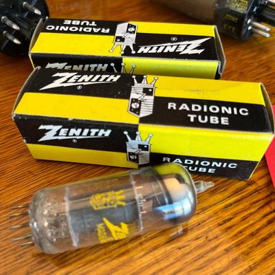 Zeneth Radio Tubes & Light bulbs