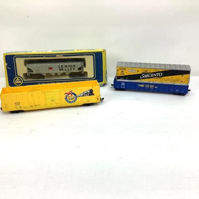 465 Assorted Cargo Cars Walthers 75th Anniversary A.H.M.