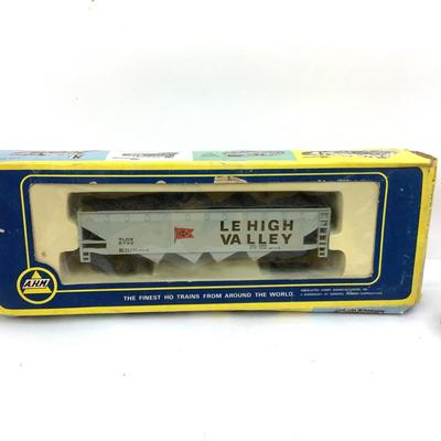 465 Assorted Cargo Cars Walthers 75th Anniversary A.H.M.