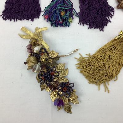 Lot 479 Pier 1 Tassel/Sequin Ornaments - NEW -