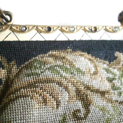 Vintage Tapestry Ladies Purse made in Austria