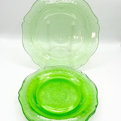 10 Piece Assortment Of Vtg. Uranium Vaseline Glass