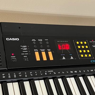 CASIO ~ Touch Response ~ CTK-540 Keyboard With Metal Stand