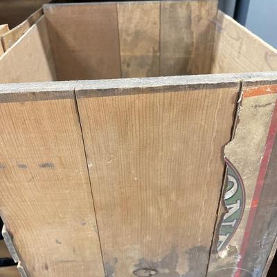 5 empty vintage wood crates