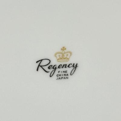 REGENCY ~ Gold ~ 5 piece Service For 8