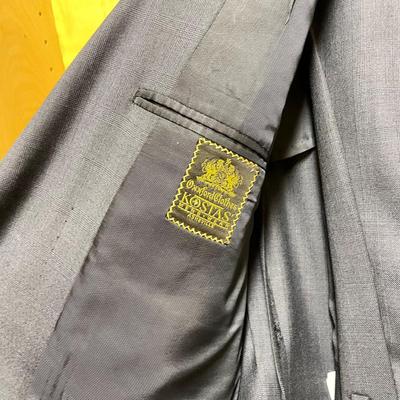 Neiman Marcus Suits, Slacks & Sports Coats (PC2-SS)