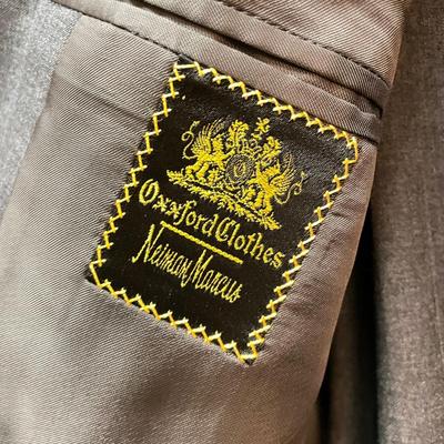 Neiman Marcus Suits, Slacks & Sports Coats (PC2-SS)