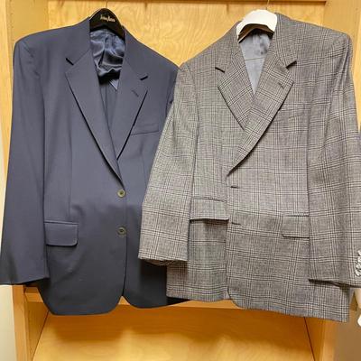 Neiman Marcus Suits, Slacks & Sports Coats (PC2-SS)