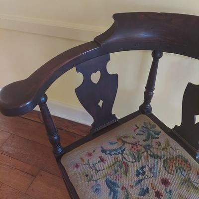 Antique Solid Wood Colonial Corner Chair (LR-BBL)