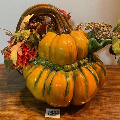 Pitcher w/fall florals