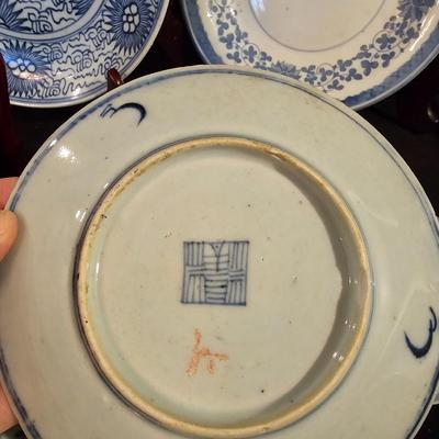 Vintage Chinese Plates & Wooden Stands  (DR-JS)