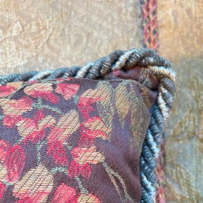 Accent Pillows (PB-SS)