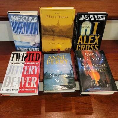 Novels and Mystery Books (SR-DW)
