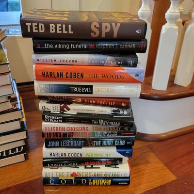 Novels and Mystery Books (SR-DW)