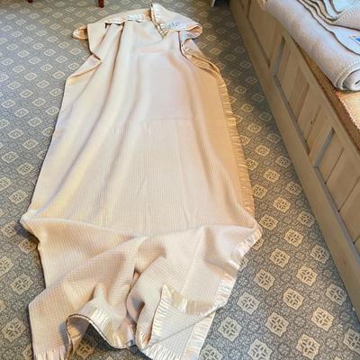 Four Wool Blankets (PB-SS)