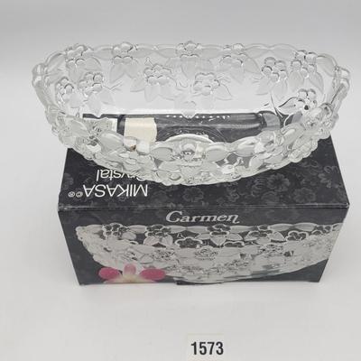 Mikasa Crystal "Carmen" Bowl