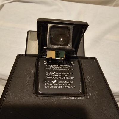 Polaroid SLR 680 SE Camera  (BR-JS)