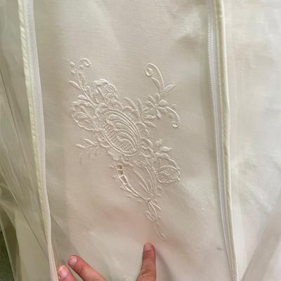Fine Linens: Lace, Crochet, Embroidery & More (BR1-SS)