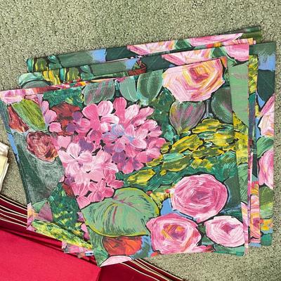 Fine Linens: Lace, Crochet, Embroidery & More (BR1-SS)