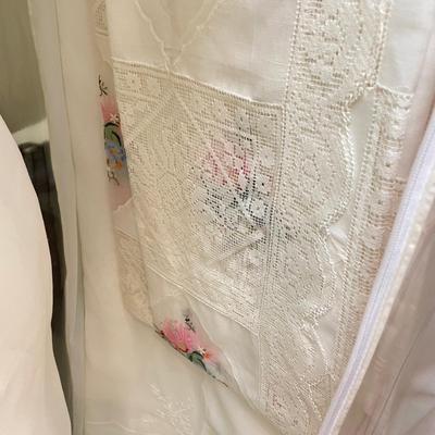 Fine Linens: Lace, Crochet, Embroidery & More (BR1-SS)