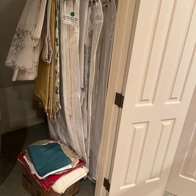 Fine Linens: Lace, Crochet, Embroidery & More (BR1-SS)