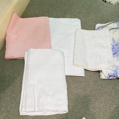 Fine Linens: Lace, Crochet, Embroidery & More (BR1-SS)