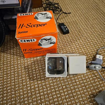 Kodak 760H Carousel Slide Projector, Screen & More  (BR-JS)