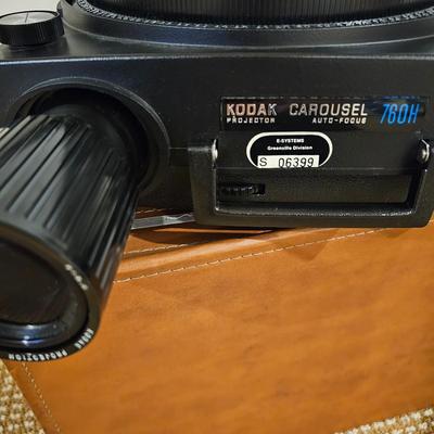 Kodak 760H Carousel Slide Projector, Screen & More  (BR-JS)