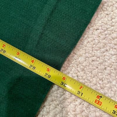 2 pieces of green felt