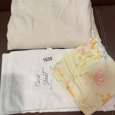 Twin sheets