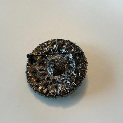 Vintage Brooch/Pins