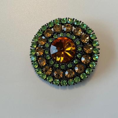 Vintage Brooch/Pins