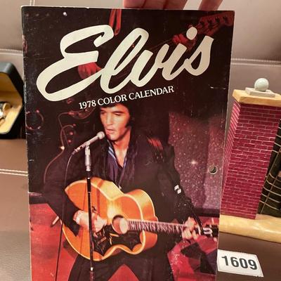 Elvis book ends