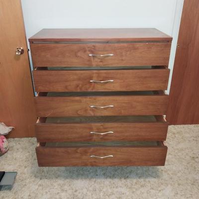 LANE FIVE DRAWER CHEST OF DRAWERS