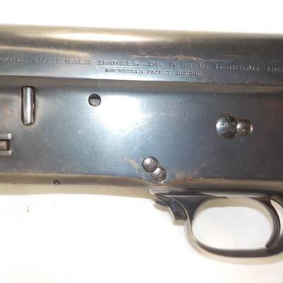 Browning (Belquim) A 5/ 12 Gauge, fix full choke, 2 3/4. est $300 to  $700.